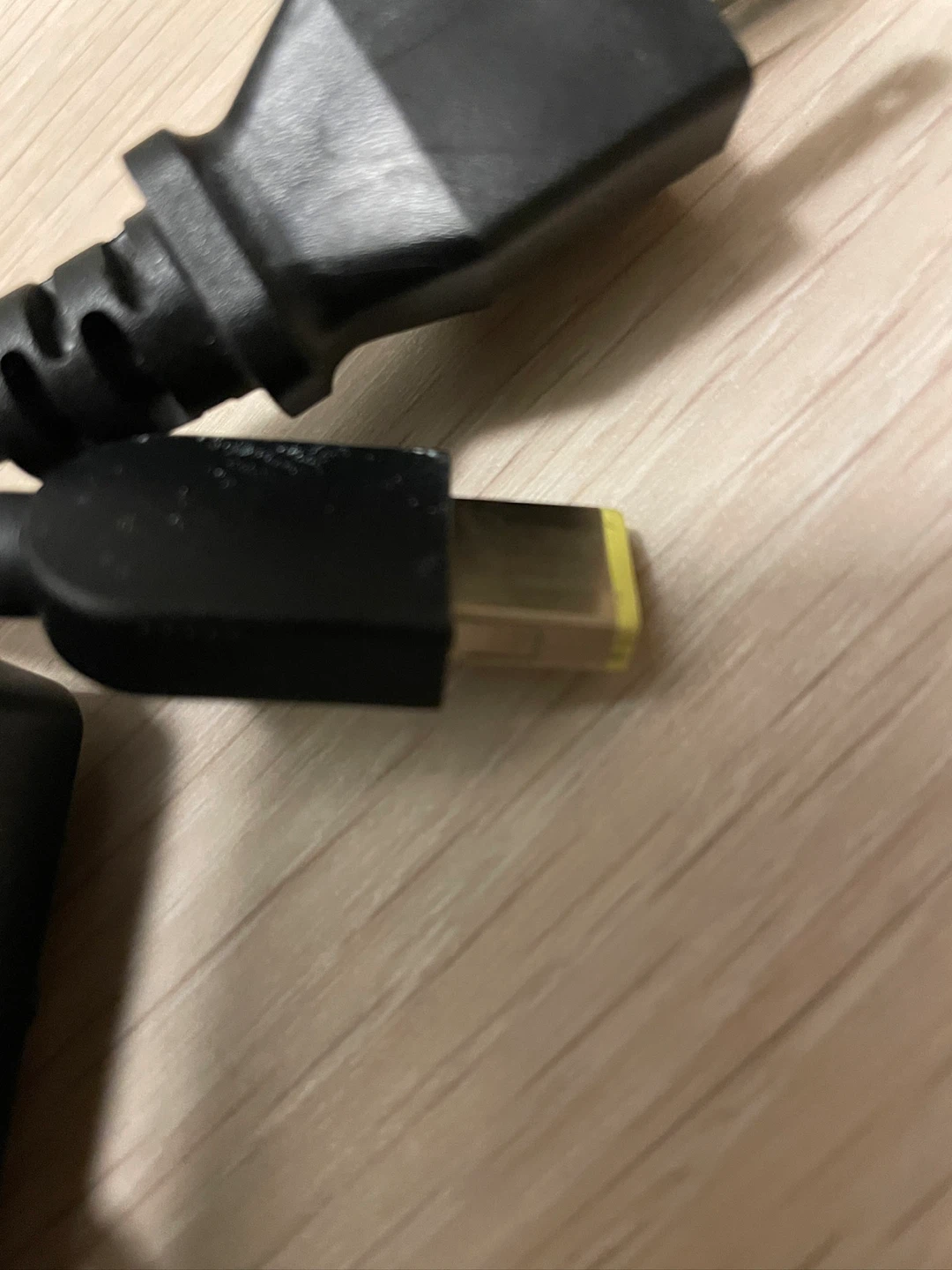IBM Lenovo thinkpad 230w charger - photo 2