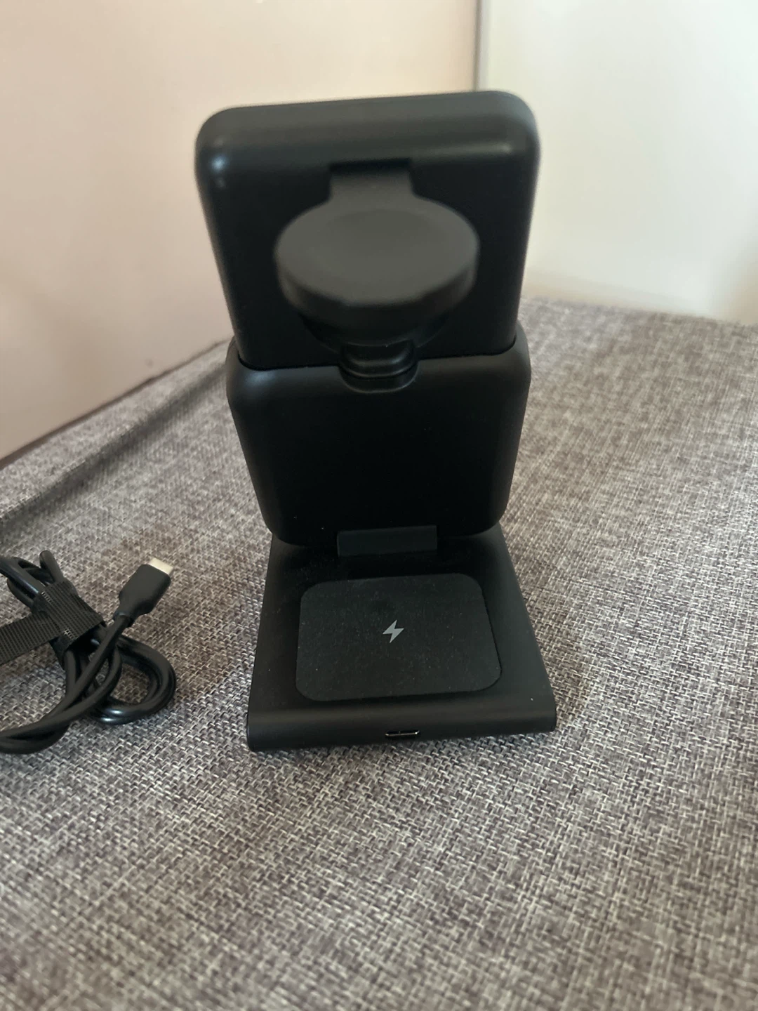 Black Wireless Charging Stand with 5000mAh Power Bank - photo 2