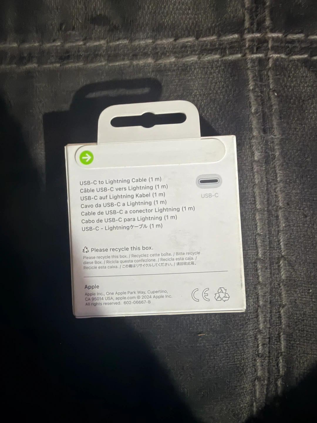 Apple USB-C to Lightning Cable 1m - photo 2