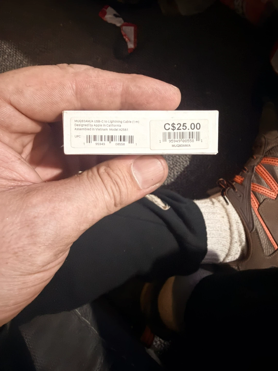Apple USB-C to Lightning Cable 1m - photo 3