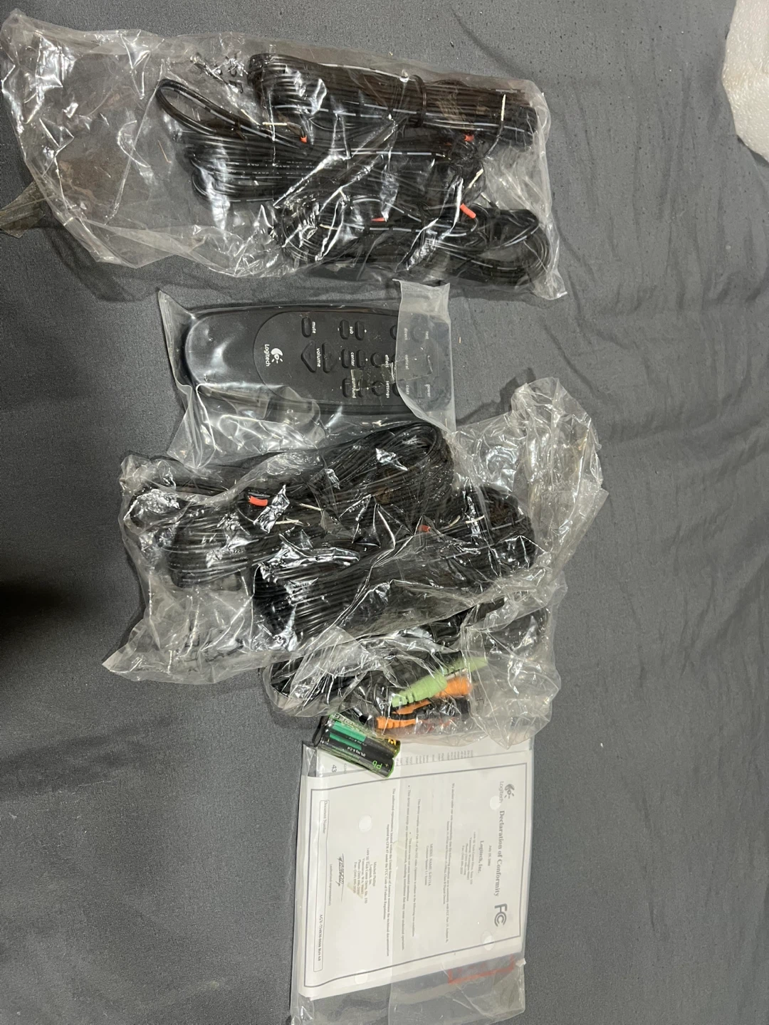 Unused Logitech Z-5500 5.1 Surround Sound System (In Box) - photo 4