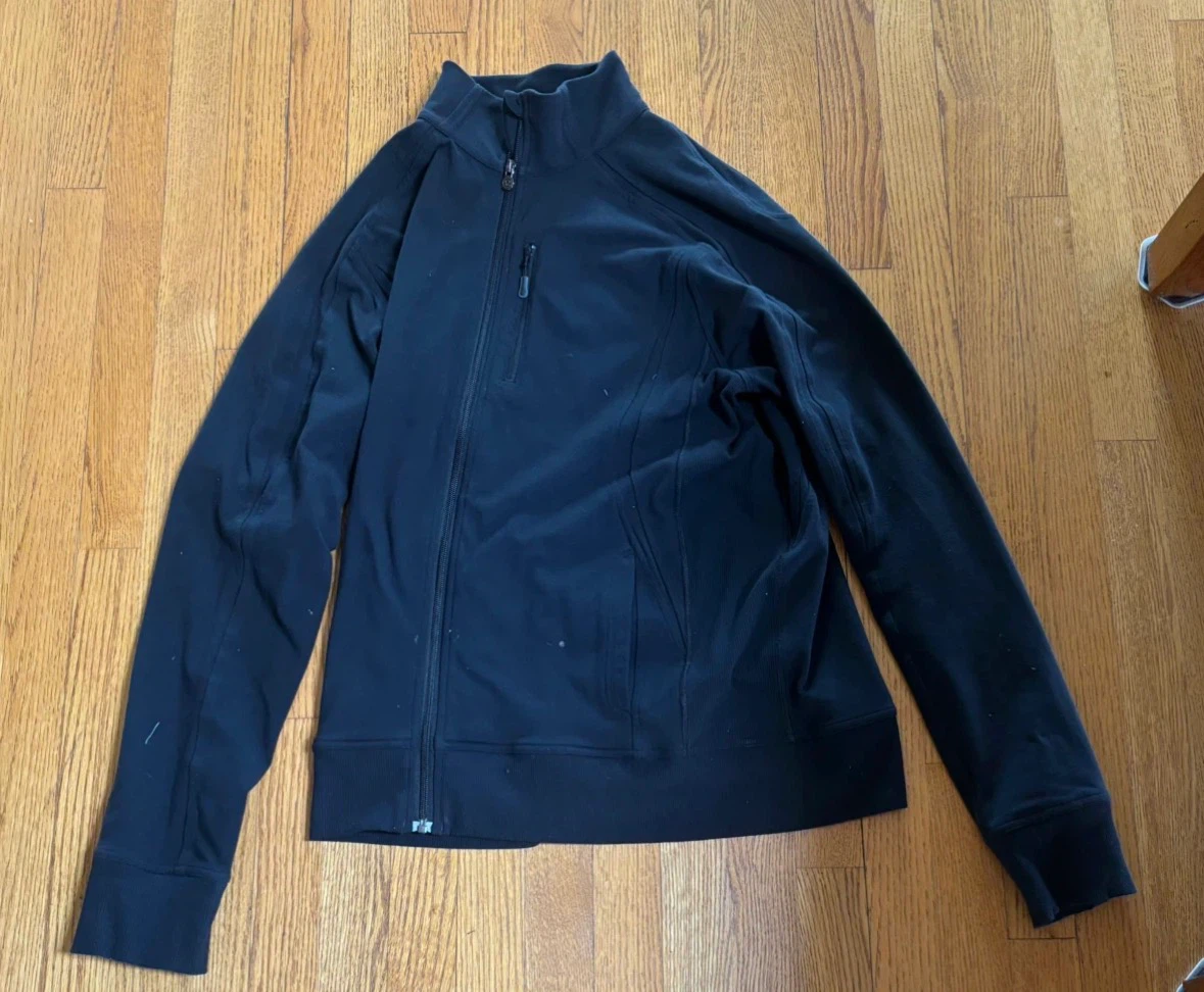 Lululemon men’s clothes