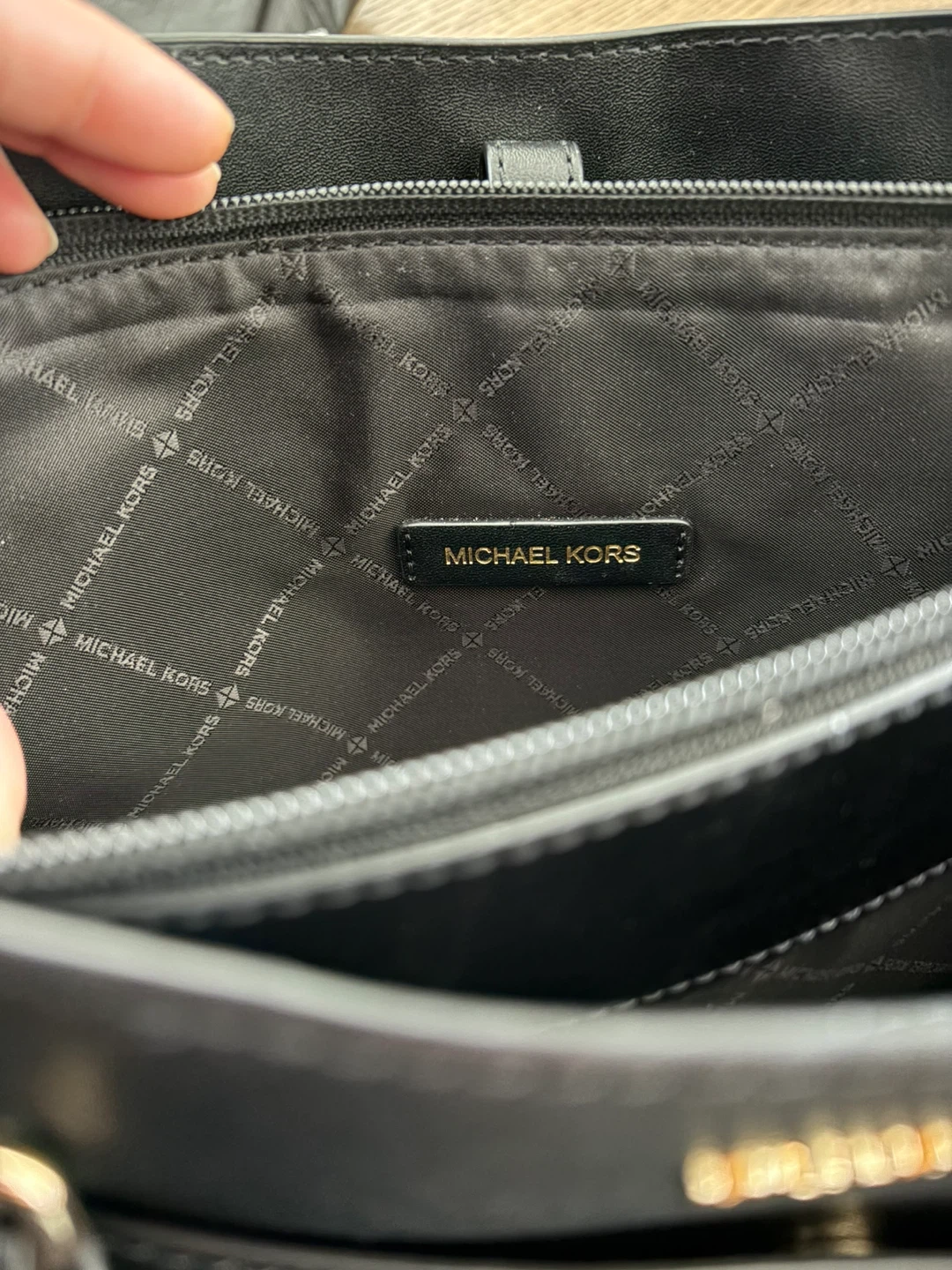 Michael Kors Jet set Leather Black Laptop Tote Bag LIKE NEW - photo 4