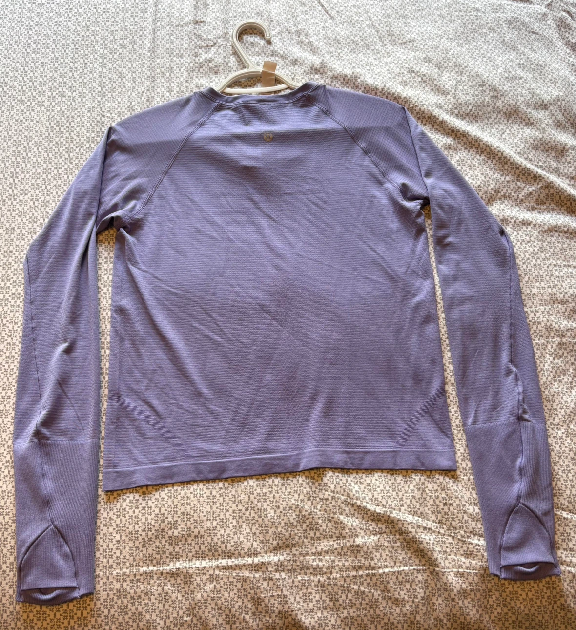 ✨✨Lululemon Long Sleeve Shirt Purple - photo 3