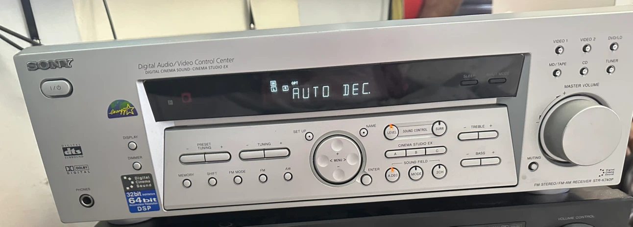 Sony FM Stereo/AM Receiver STR-K670
