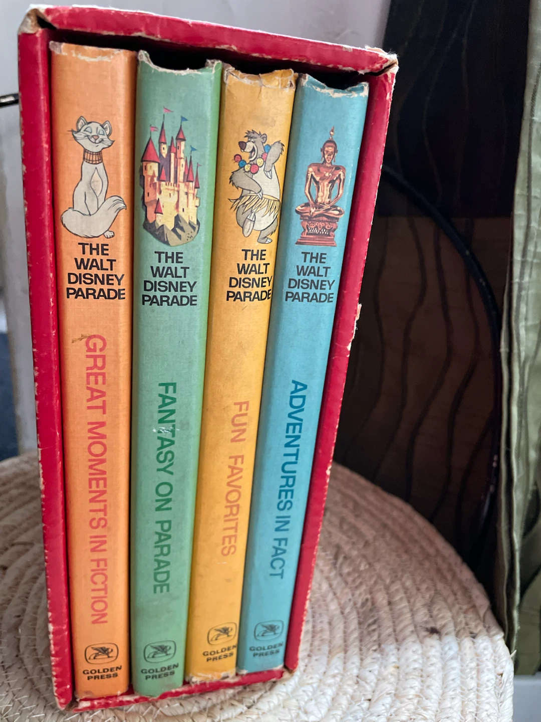 The Walt Disney Parade Book Set - photo 2