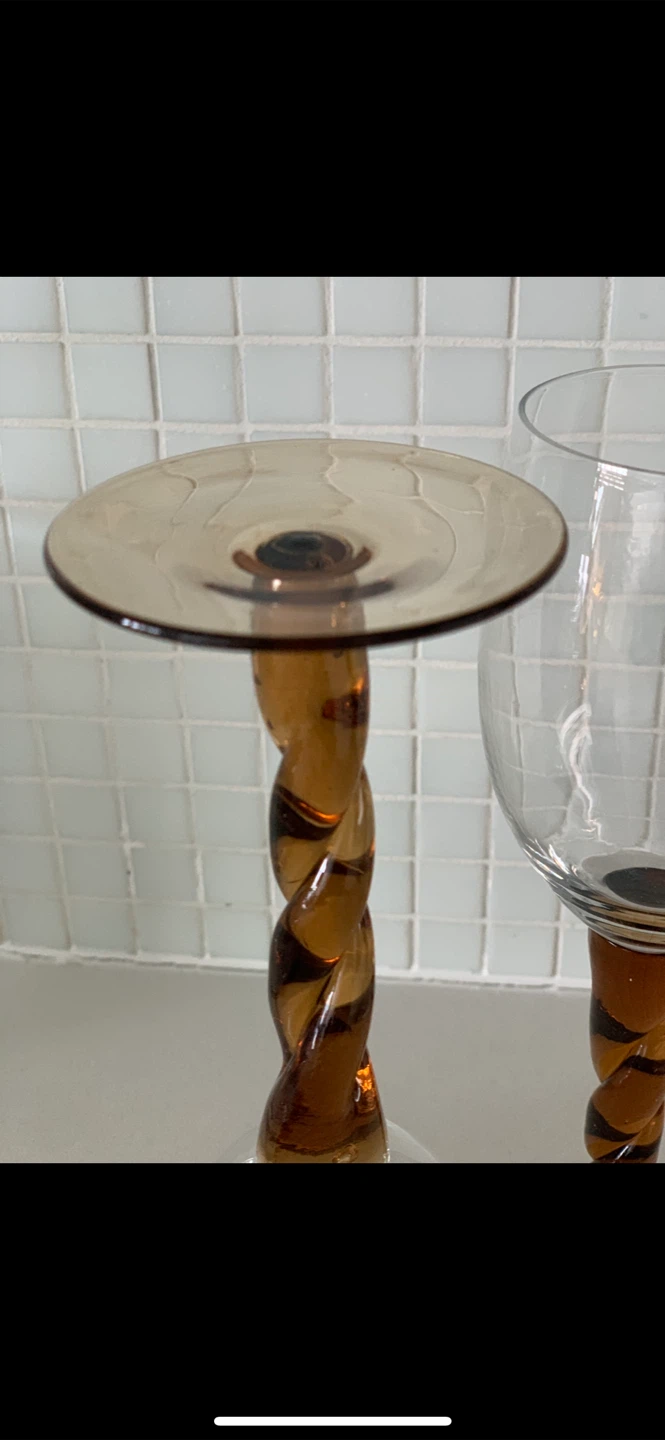 Vintage! Pair of Amber Twist Stem Wine Glasses - photo 3