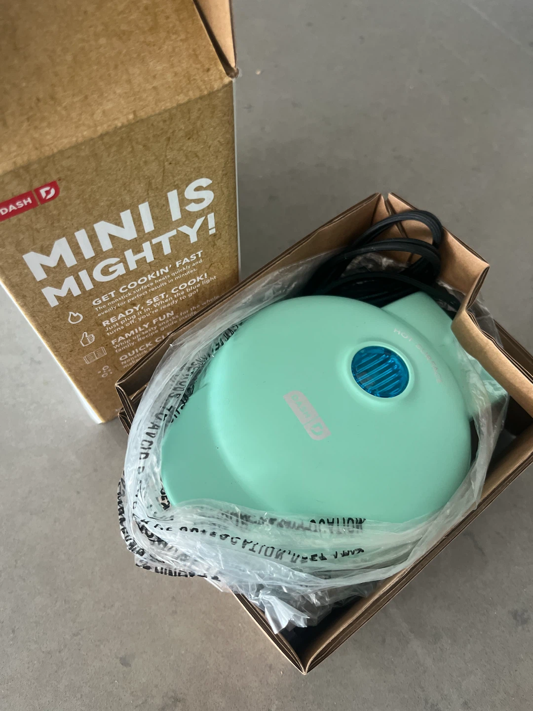 Dash Mini Waffle Maker - Aqua
