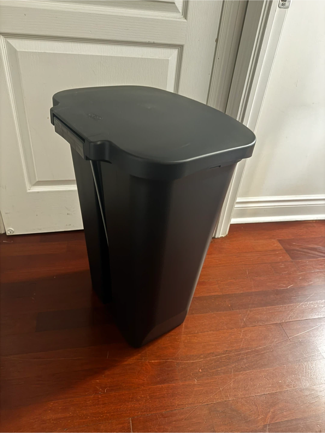 Black Step-On Trash Can - photo 2
