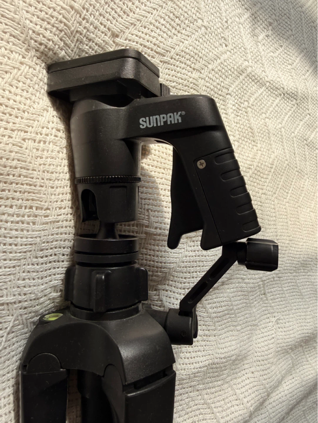 Sunpak Ultra 6000PG Tripod - photo 5