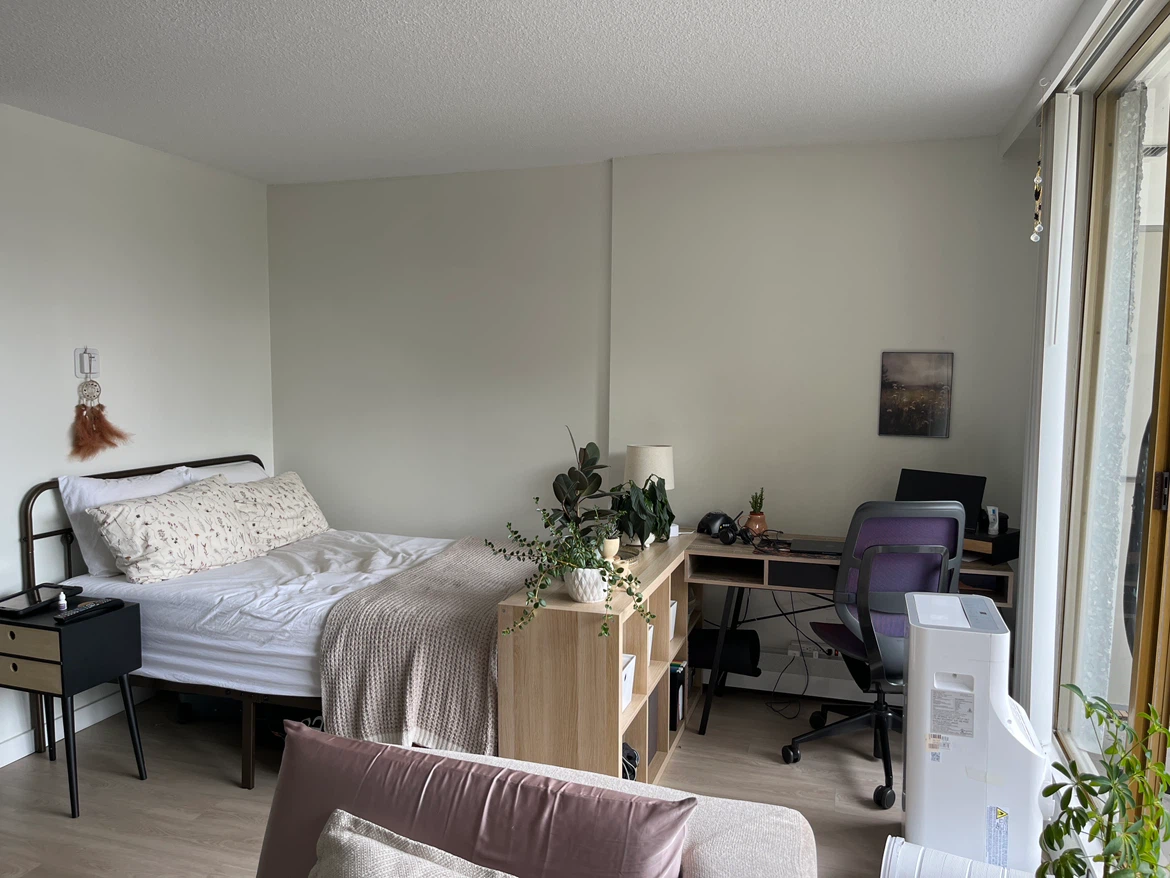 Lease takeover - West End (pet friendly) - photo 2