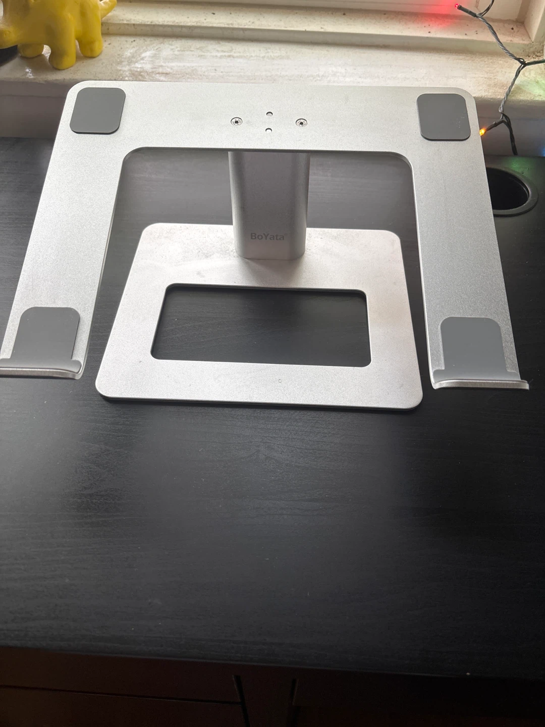 BoYata Adjustable Laptop Stand