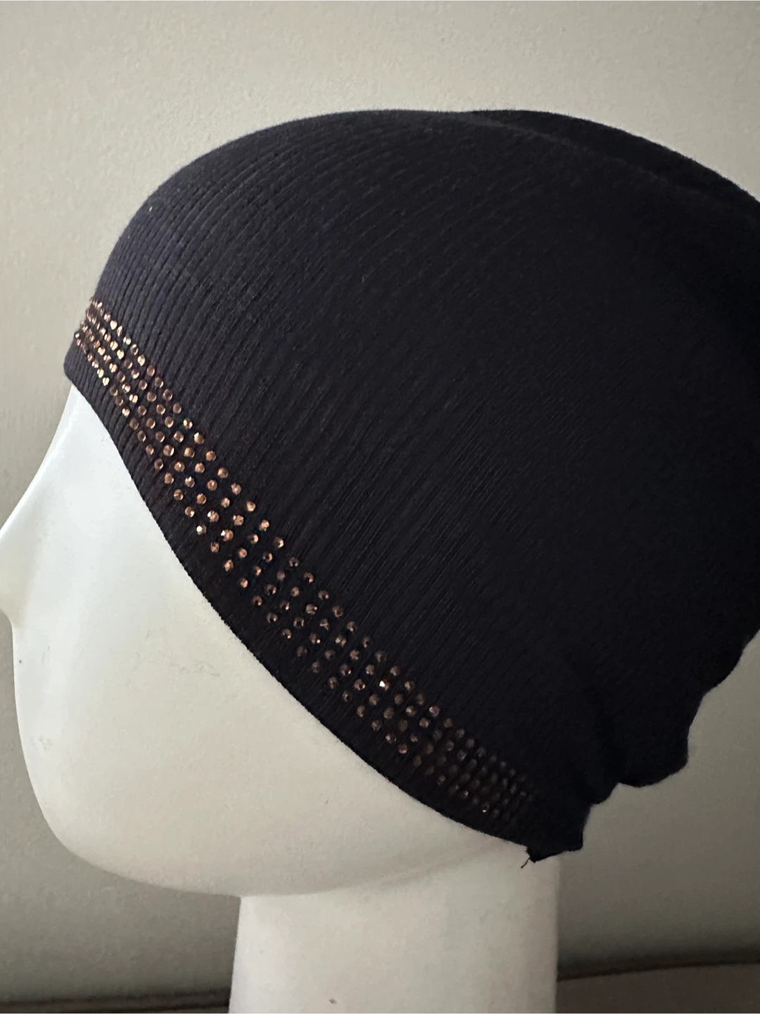 Black Beanie with Rhinestones - photo 2