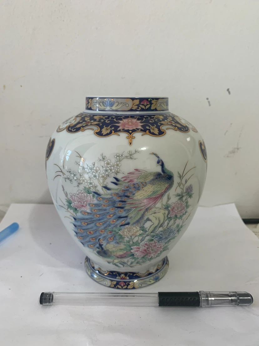 Decorative Porcelain Ginger Jar - photo 2