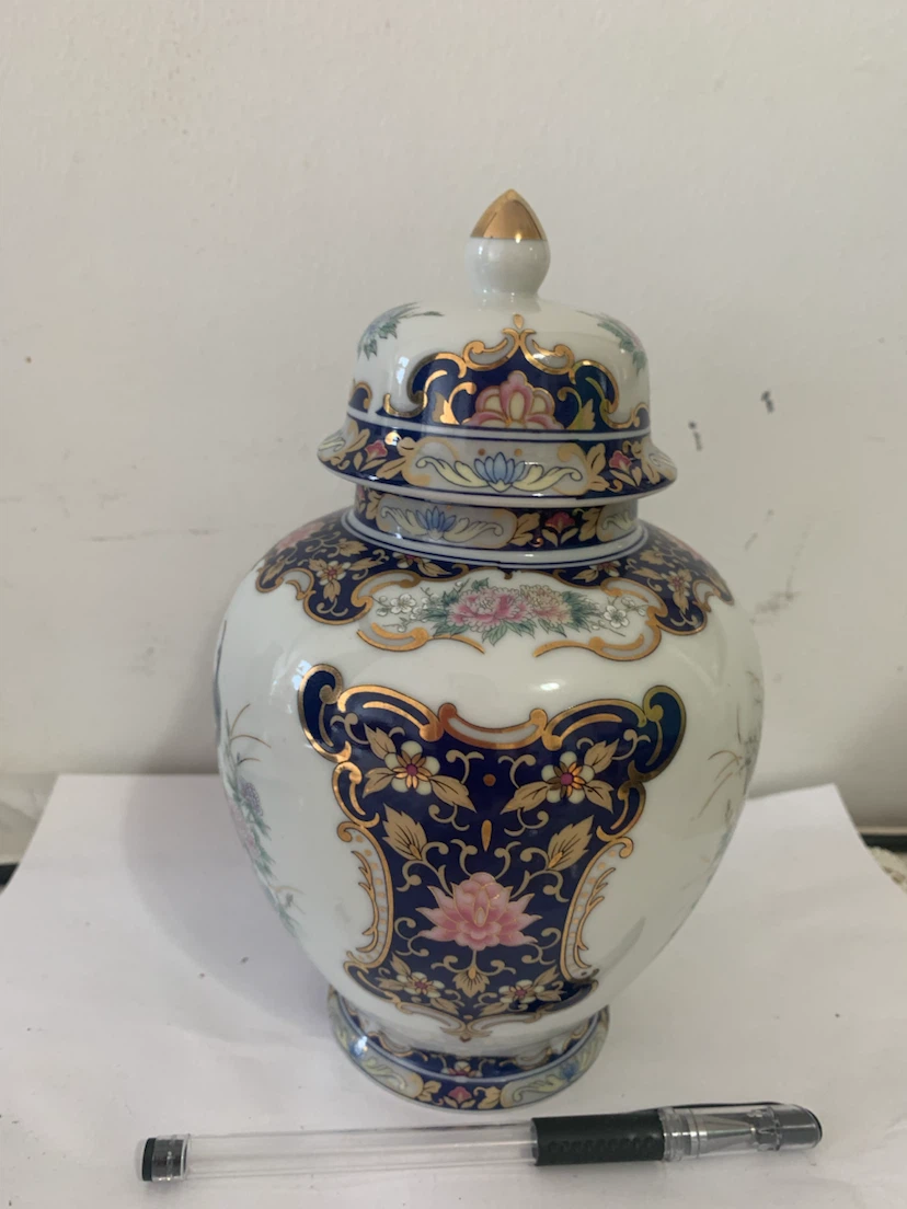Decorative Porcelain Ginger Jar - photo 5