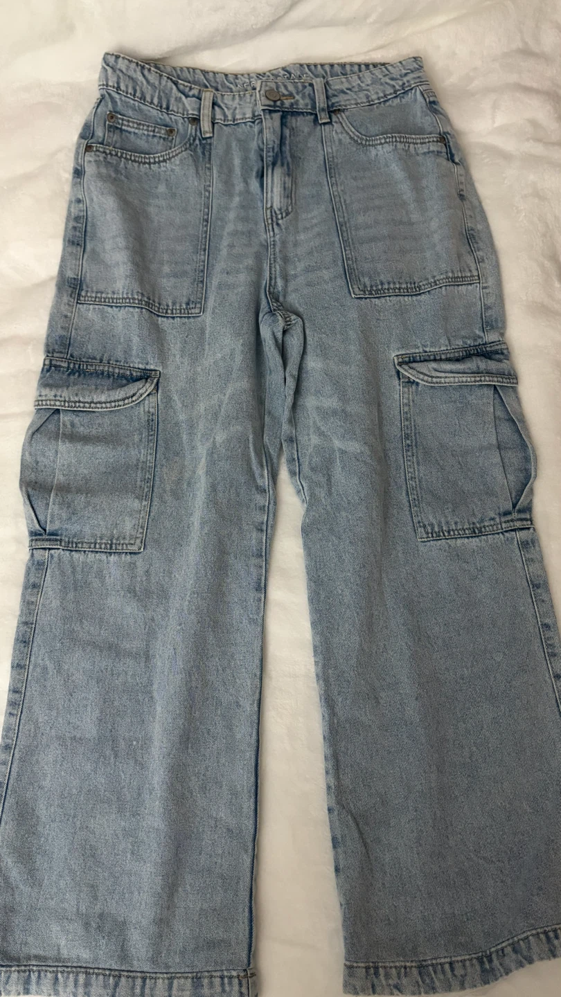 Aeropostale Outfitters Wide Leg Cargo Jeans