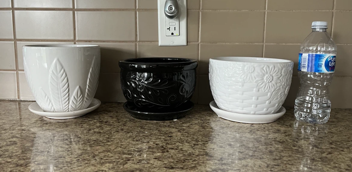 Assorted Ceramic Plant Pots with Saucers - photo 4