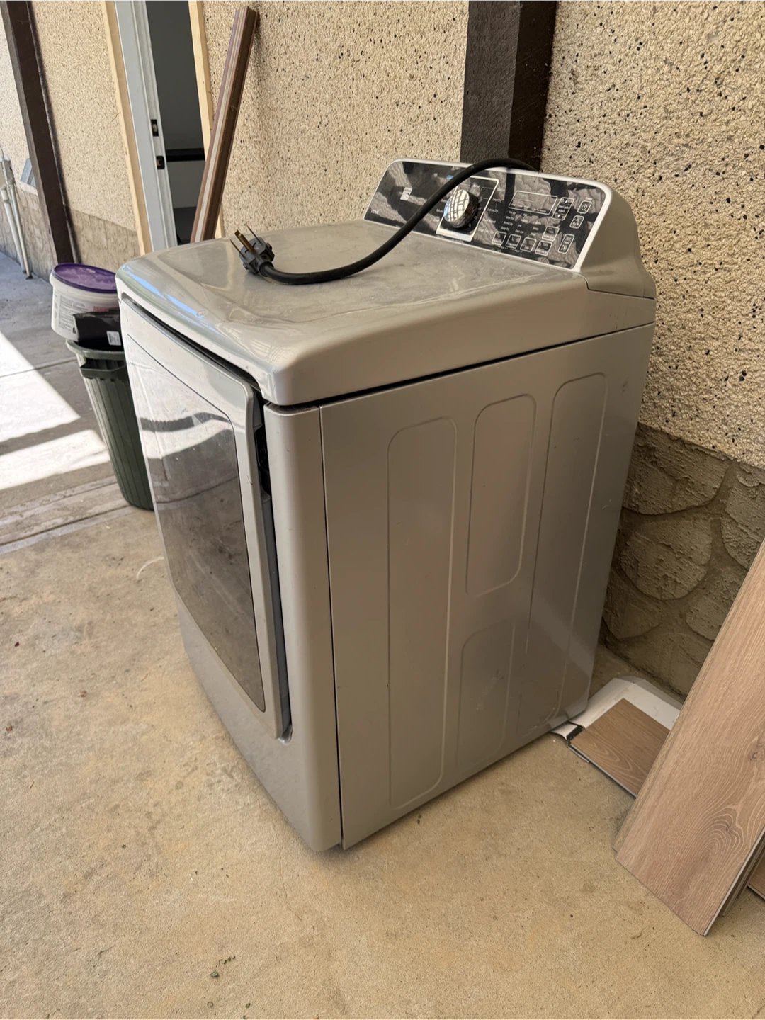 Clothes Dryer - photo 4