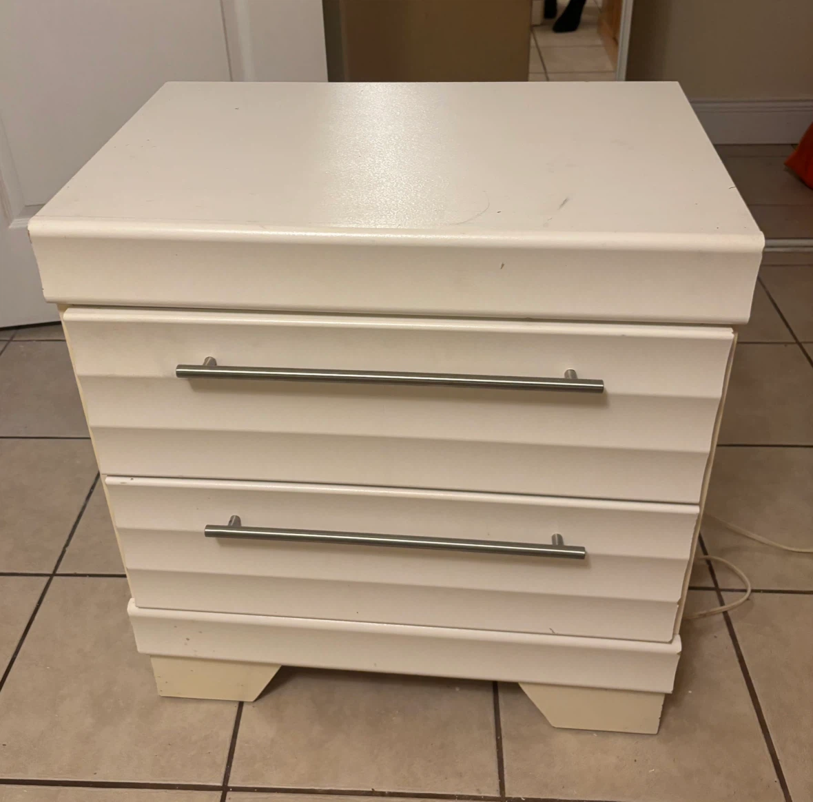 2 nightstands with drawers - photo 2