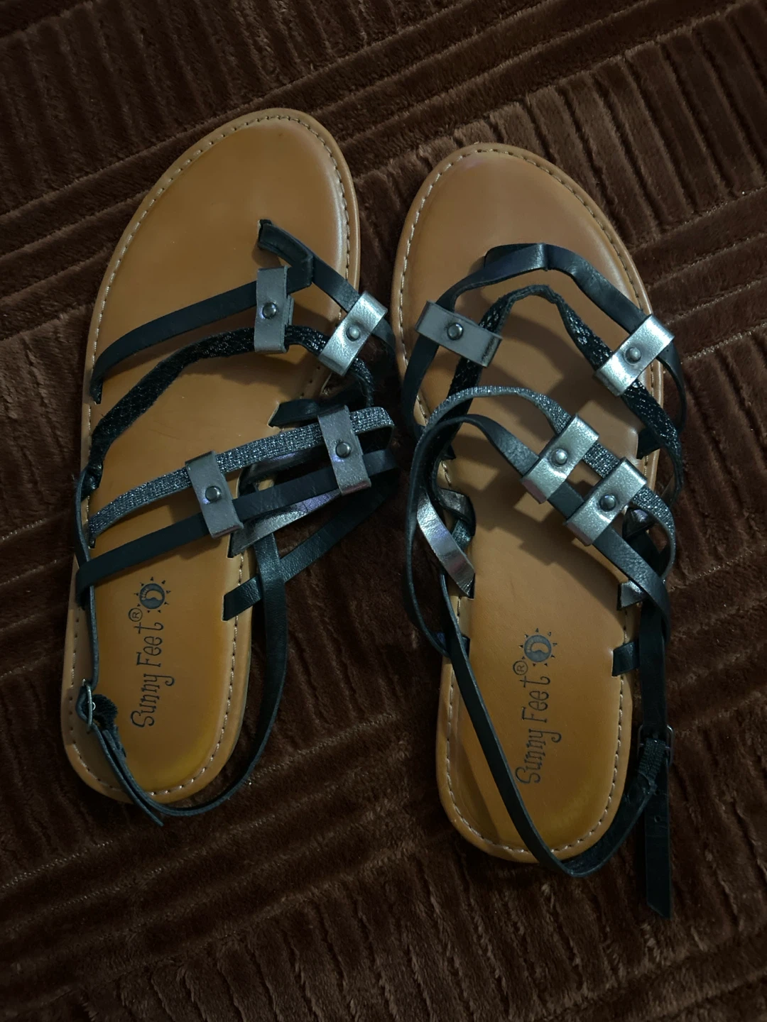 Sunny Feet Strappy Sandals