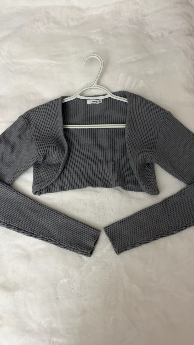 Ardene Grey Ribbed Knit Cropped Cardigan Bolero - photo 2