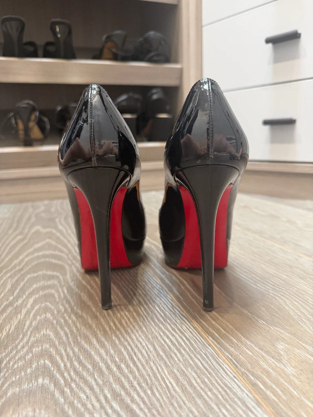 Christian Louboutin Black Patent Leather Pumps – Size 37.5 - photo 3