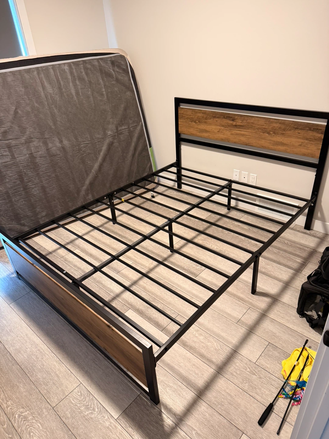 Modern Metal Platform Bed with Wooden Headboard - photo 3
