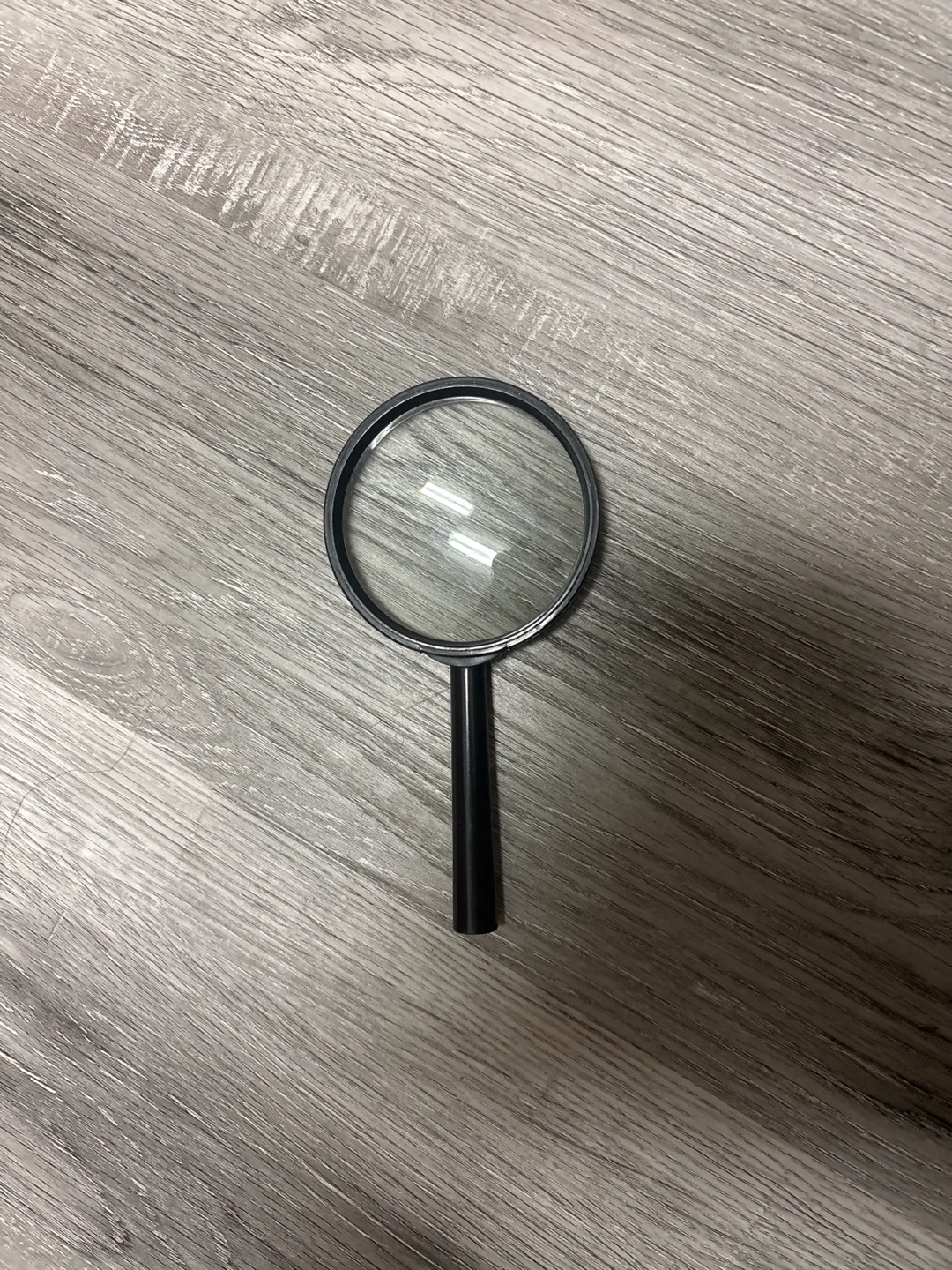 Black Handheld Magnifying Glass