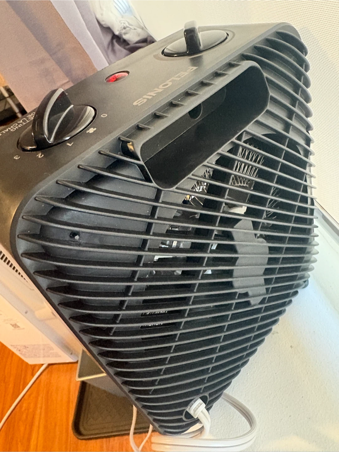 Pelonis portable space heater and AC - photo 5