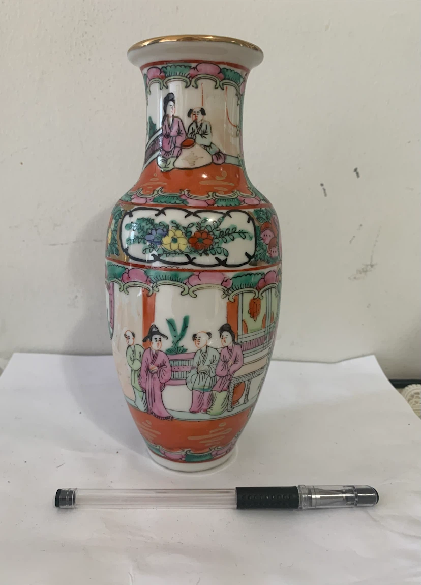 Hand-Painted Rose Medallion Vase