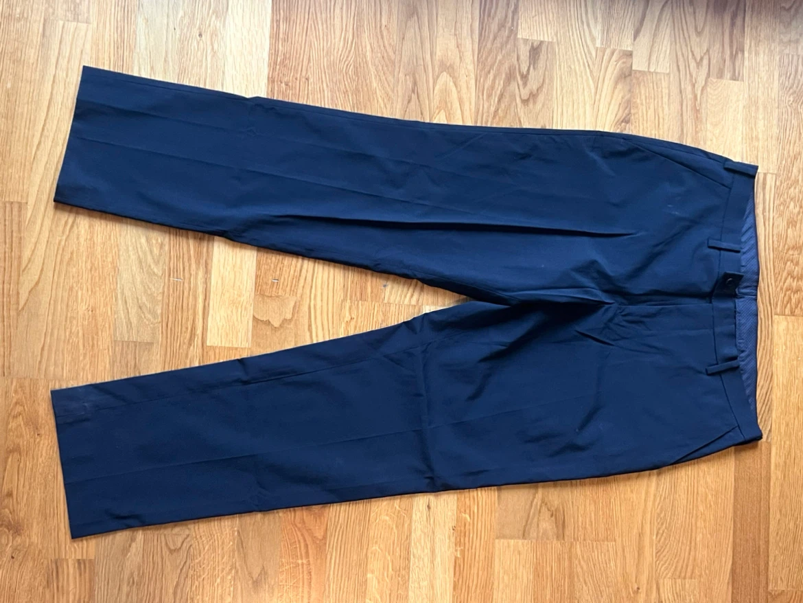 UNIQLO Men's Smart Ankle Pants Navy Size 32x34