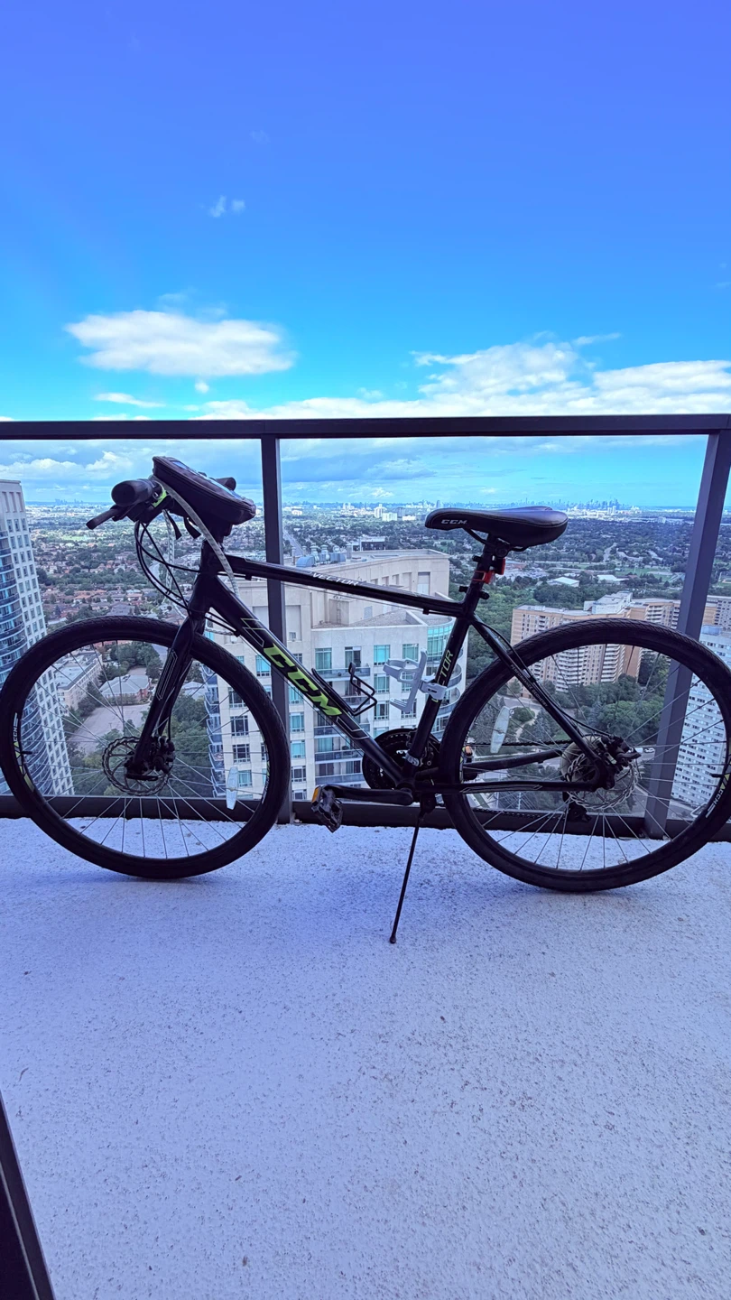 CCM Vector Hybrid Bike