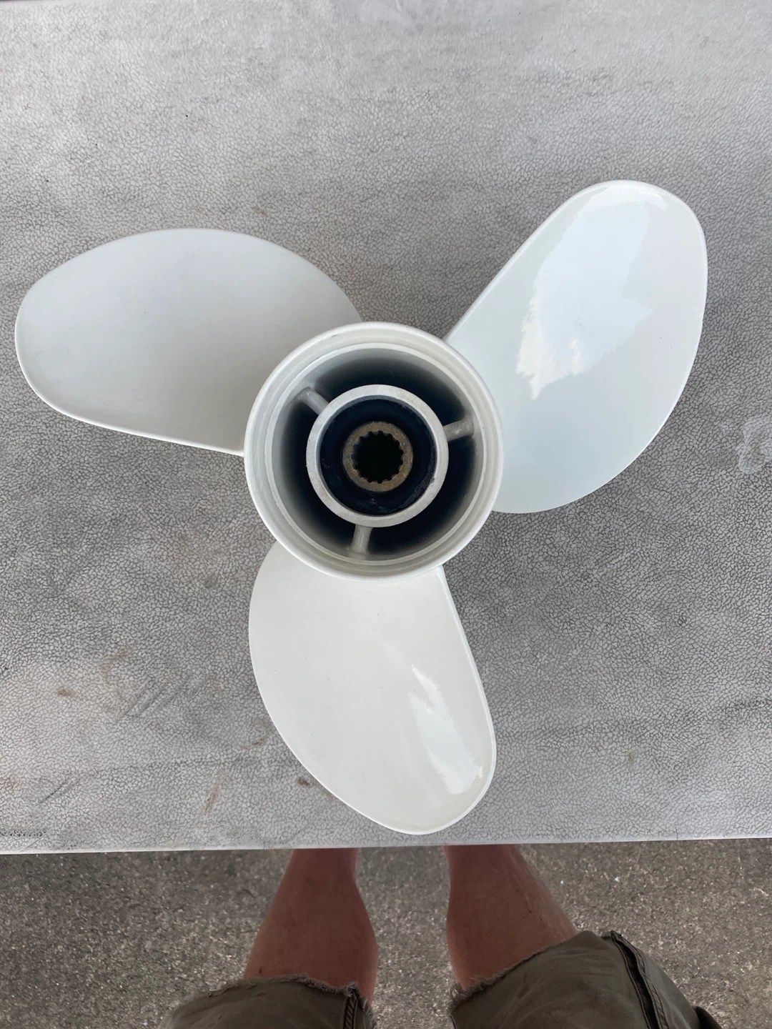 Yamaha OEM 13x19-K 3-Blade Aluminum Propeller - photo 2