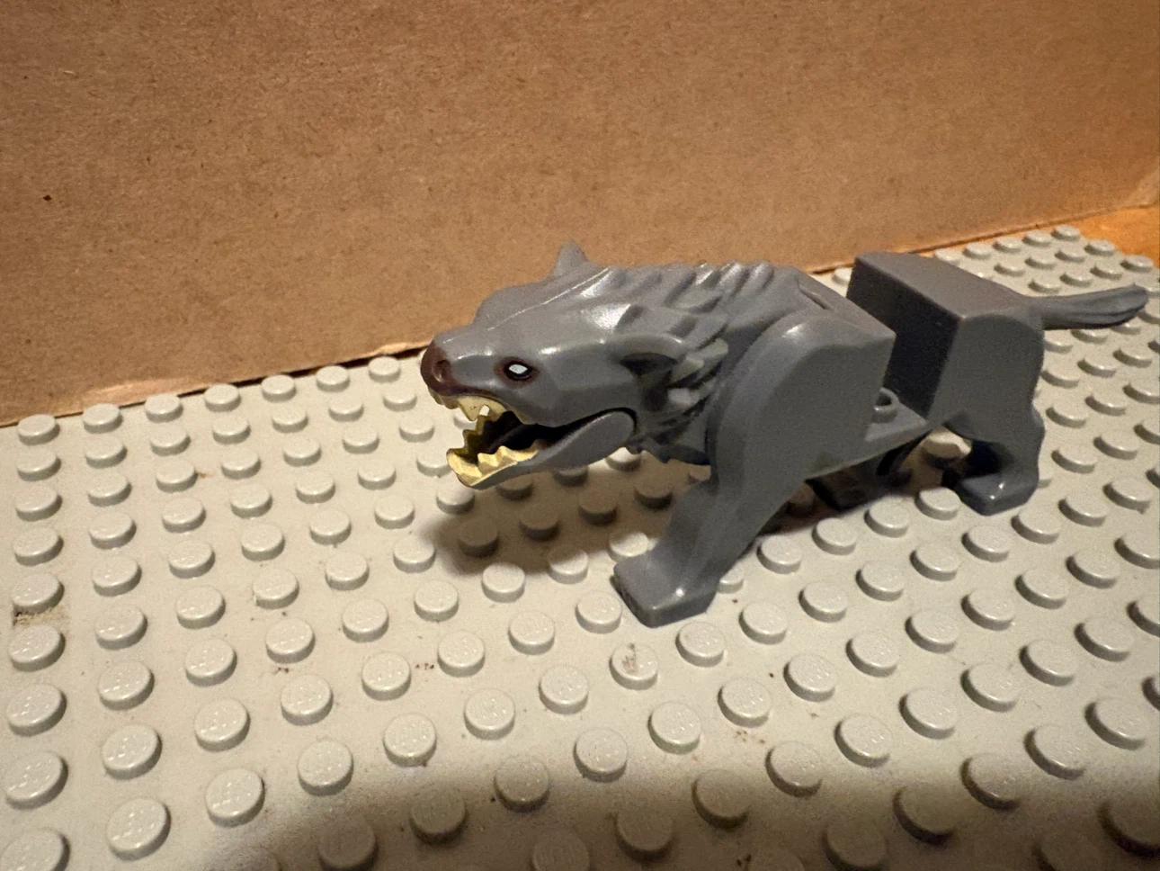 LEGO 79002 - The Hobbit Gray Warg - Mini Fig - Loose - photo 3