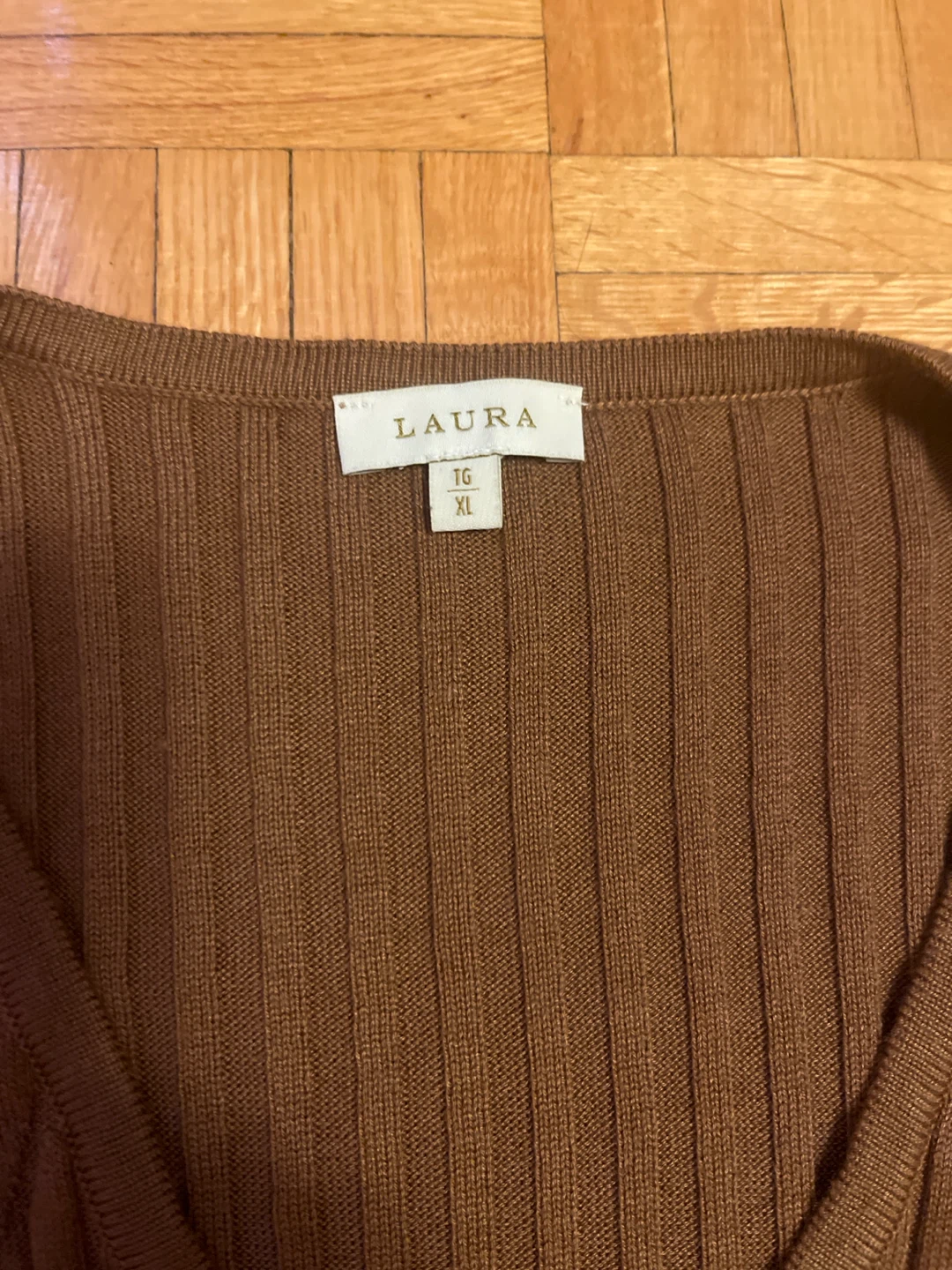 Laura Women's Brown Ribbed V-Neck Sweater - photo 2