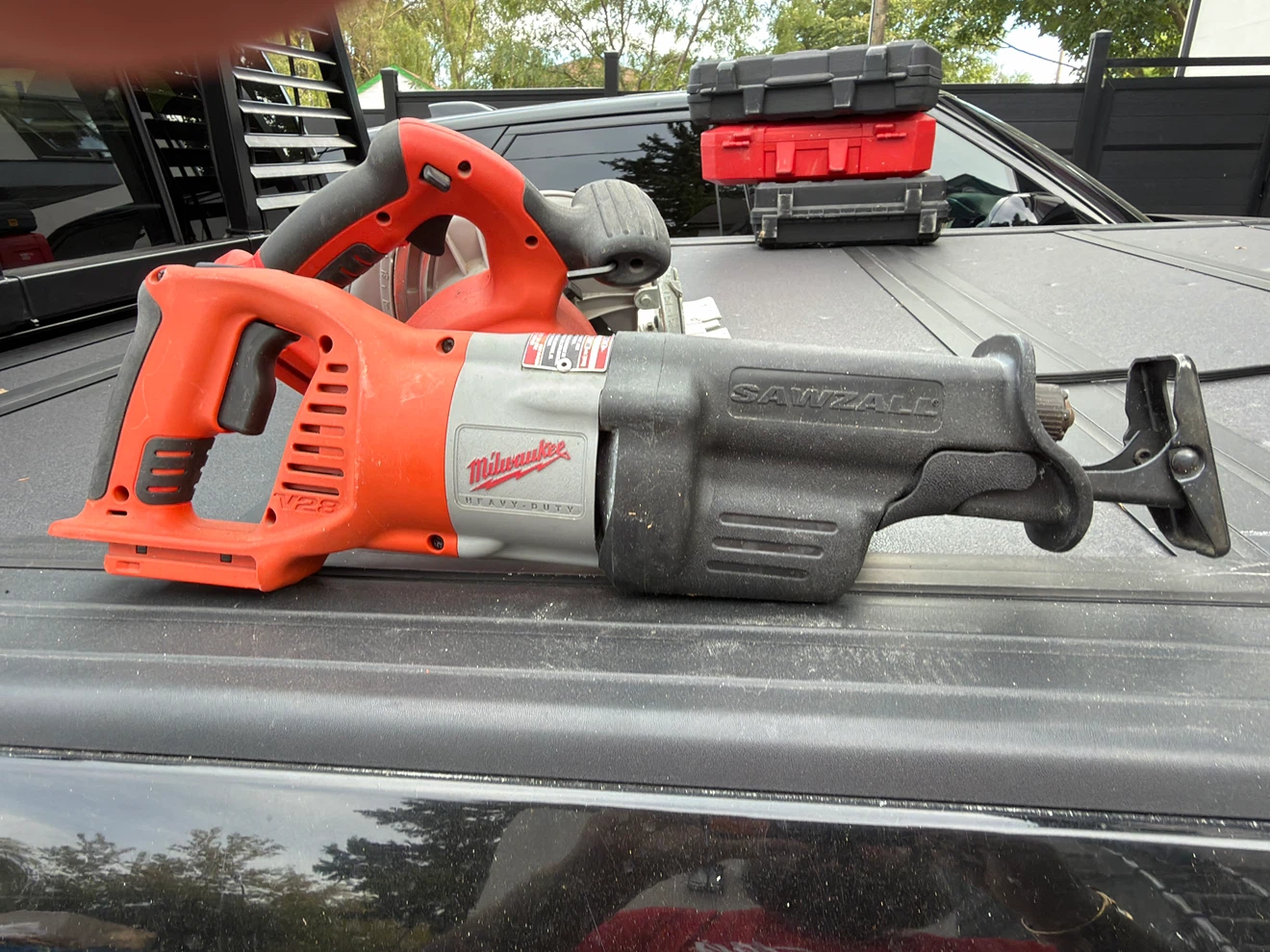 Milwaukee V28 Sawzall Reciprocating Saw