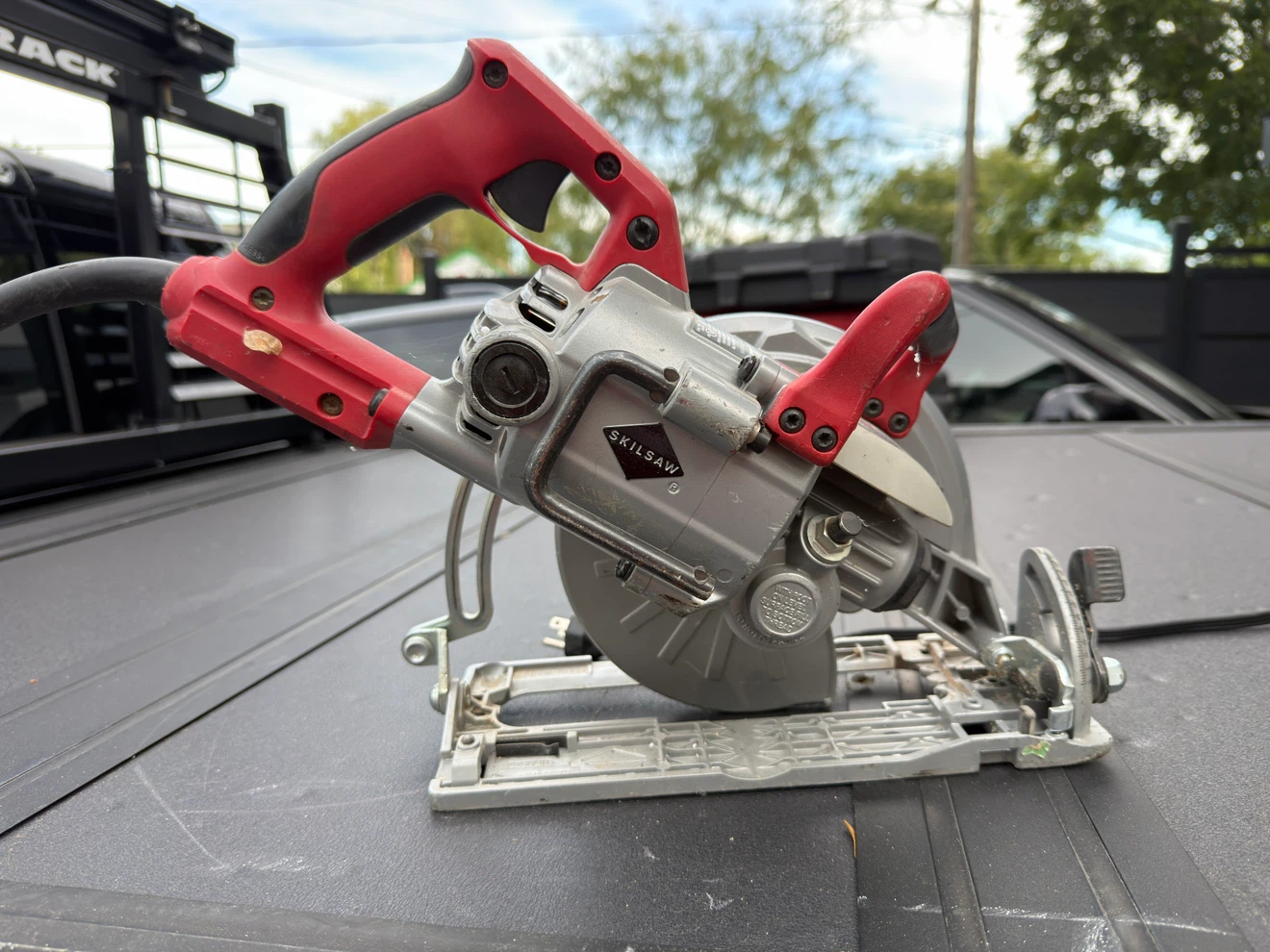 SKILSAW SPT 77 WML Worm Drive Circular Saw - photo 3