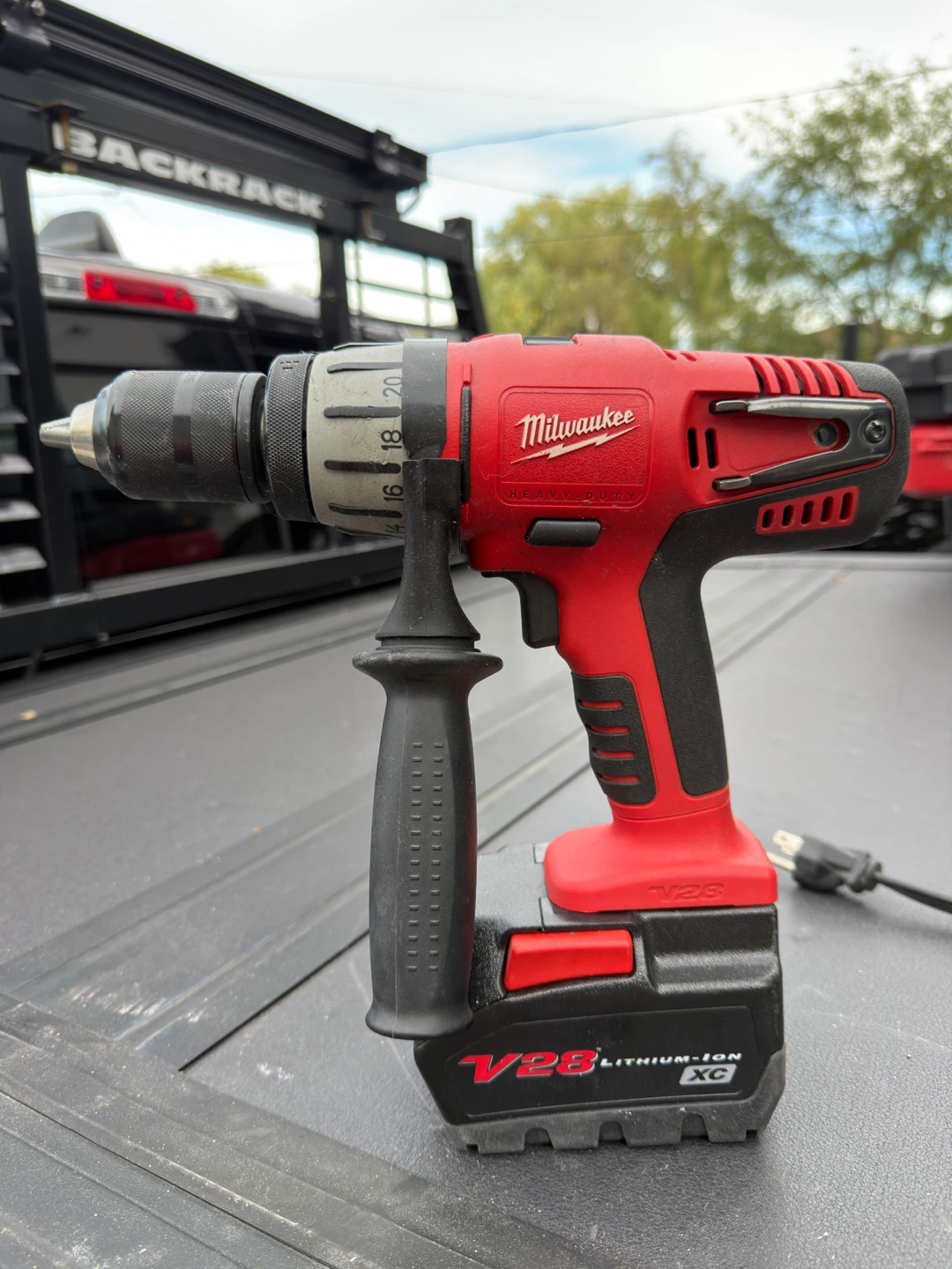 Milwaukee 28V V28 Hammer Drill - photo 4