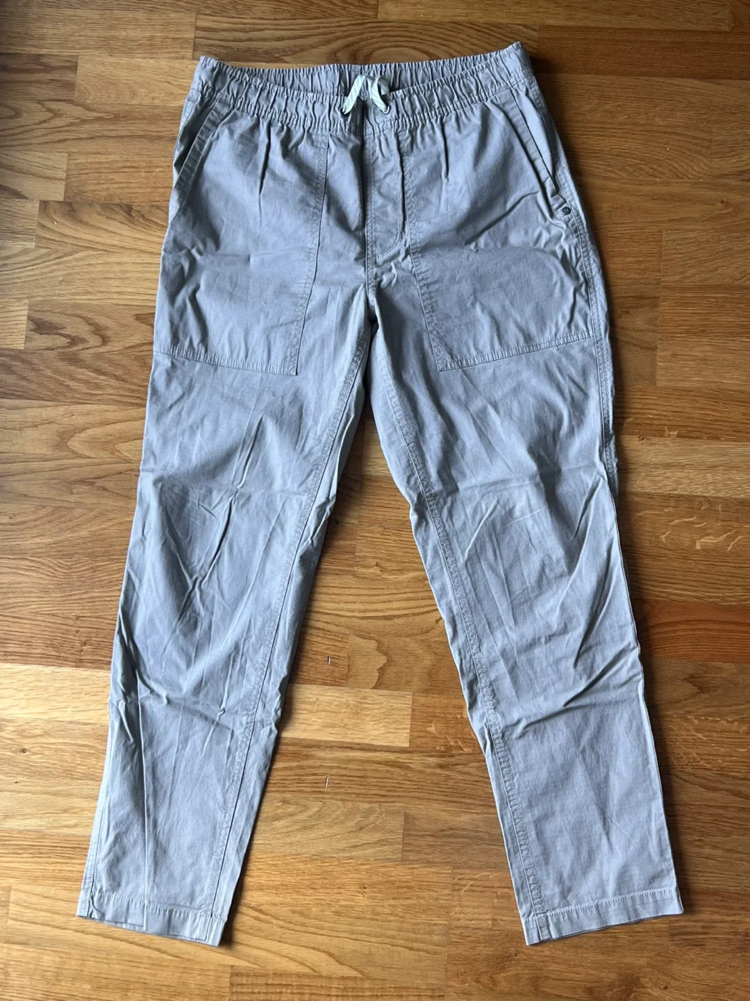 Vuori Men's Performance Pants Size M