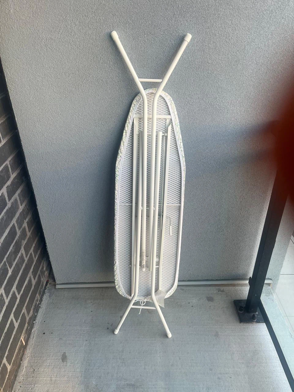 Collapsible Ironing Board
