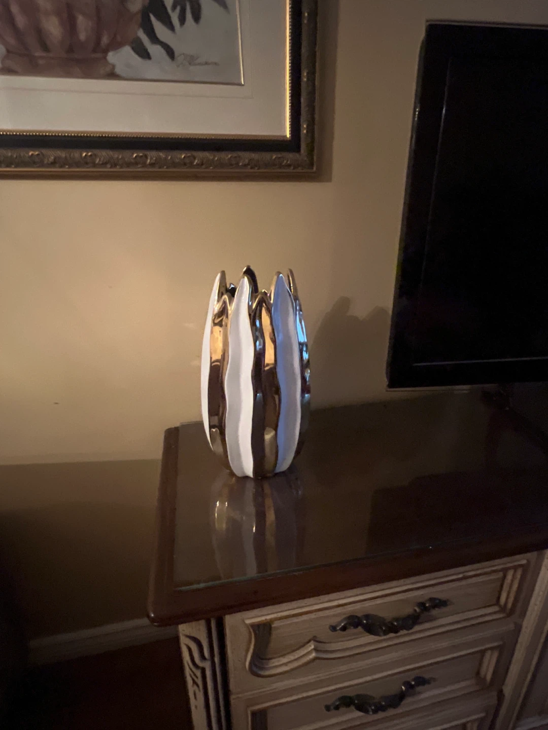 15" White & Gold Ceramic Luxury Statement Vase - Simply Stunning - photo 5
