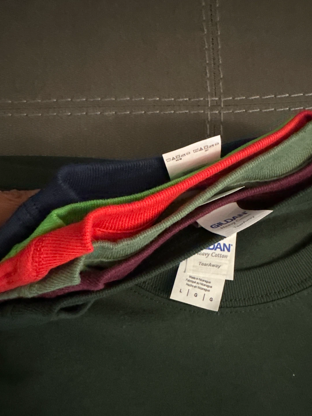 4$ each Gildan Heavy Cotton T-Shirts, Size Large - photo 2