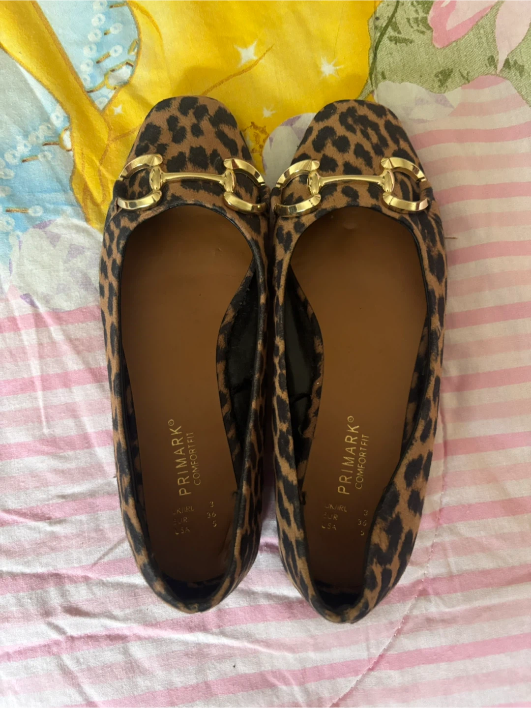 Women’s flats size 5 new