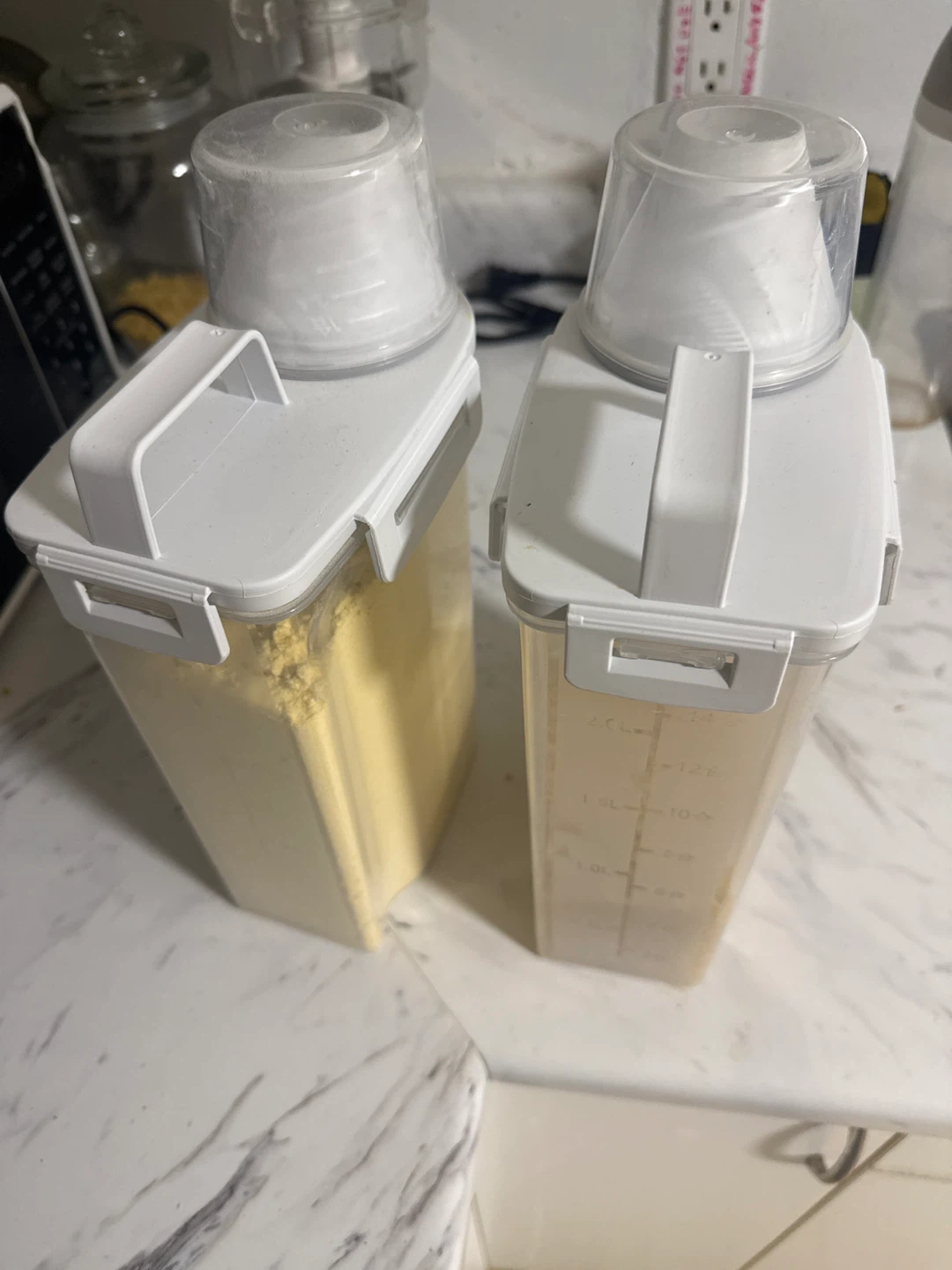 Set of 2 Plastic Dry Food Storage Containers - photo 2