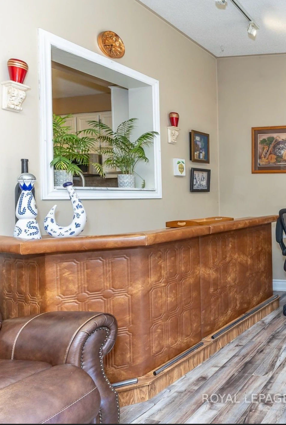 Brown Leather Bar
