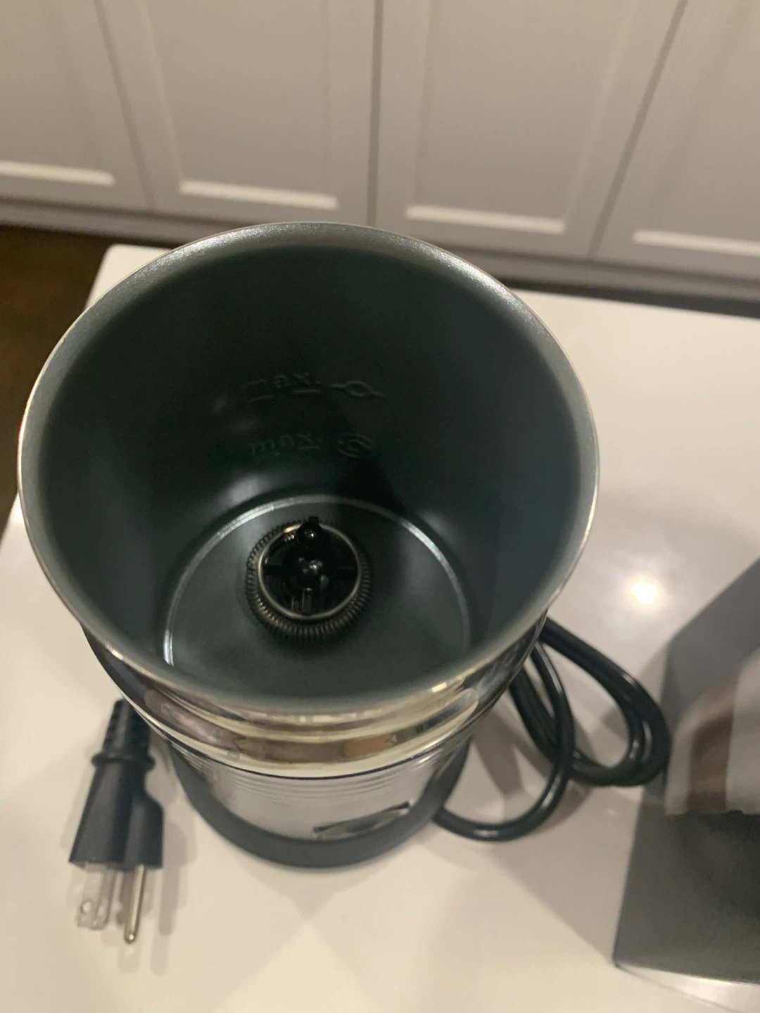 Nespresso Aeroccino 3 Milk Frother - photo 2