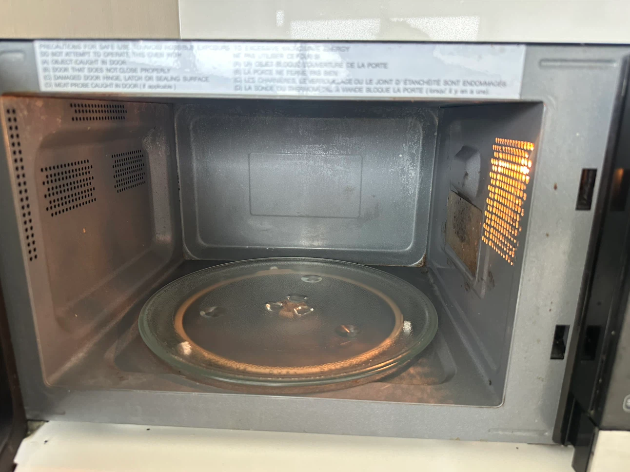 Westinghouse Countertop Microwave - photo 2