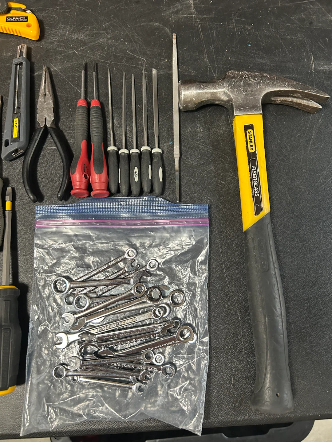 Small hand tool lot w/toolbag - photo 2