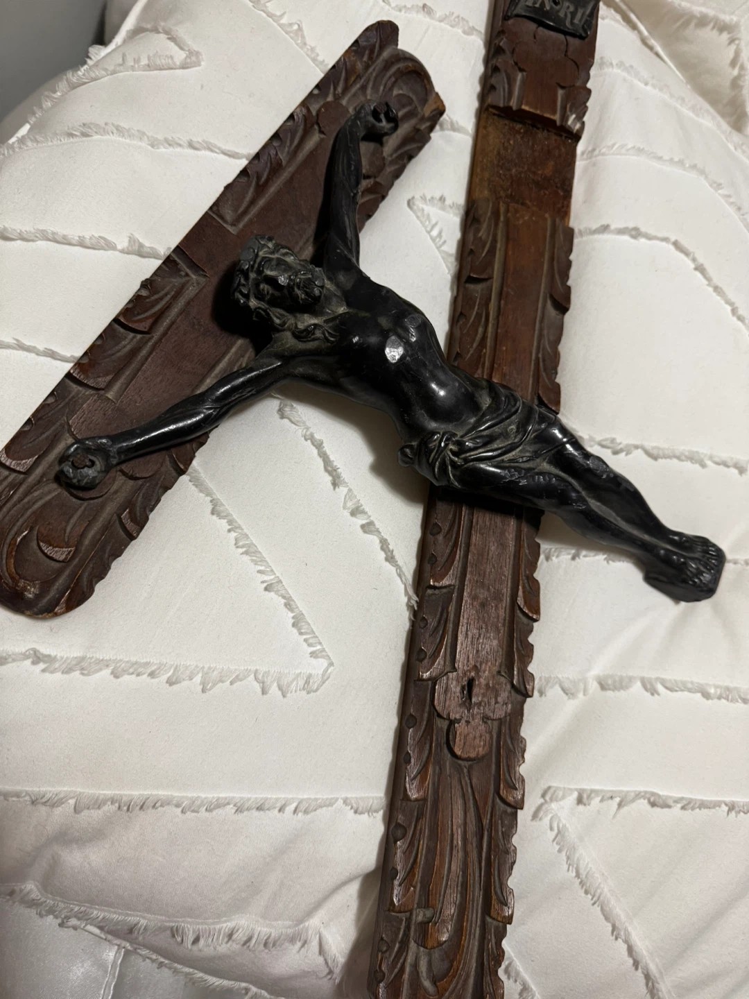 INRI 20” long Crucifix - Medium sized - photo 5