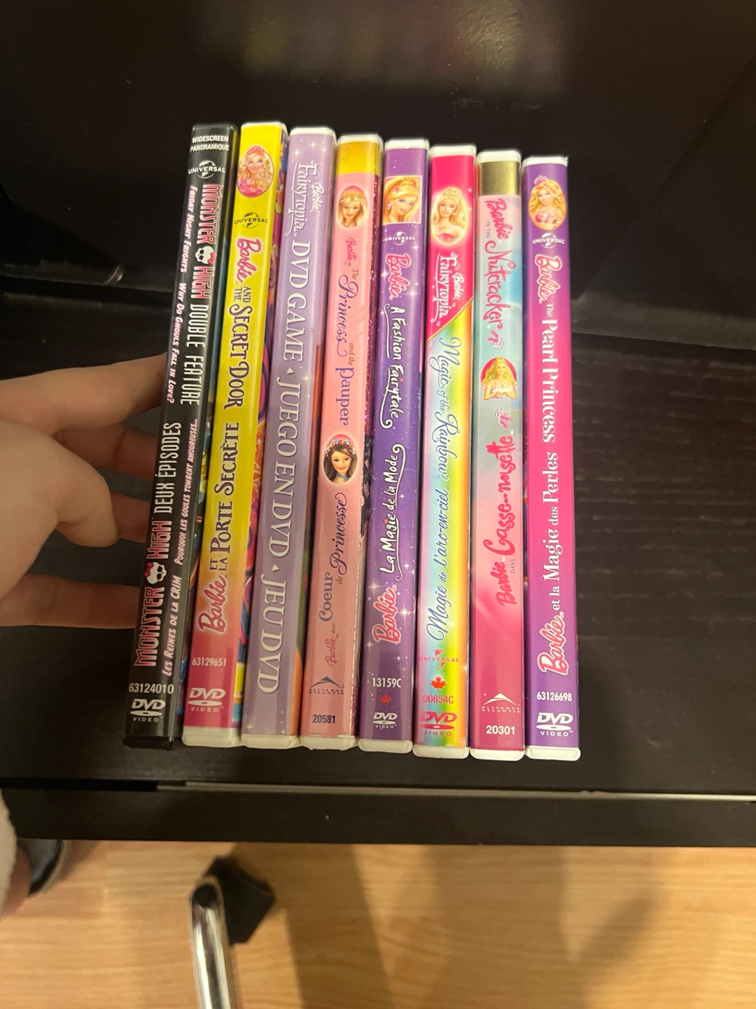 2000’s 8 Barbie and Monster High DVDs - photo 2